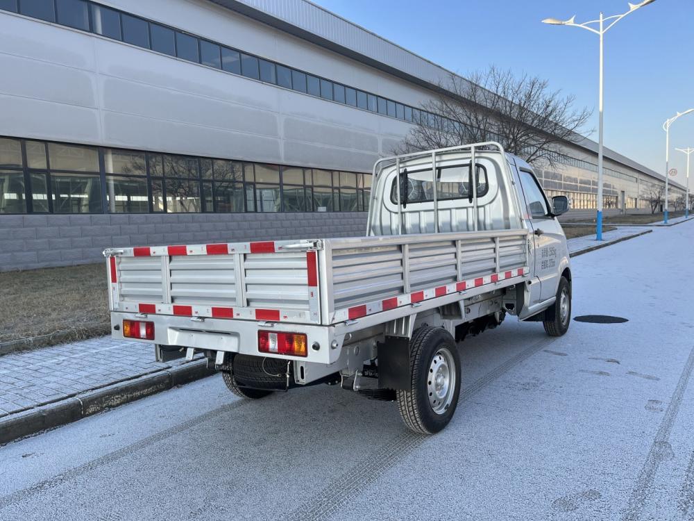 العلامة التجارية الصينية Chenggong New Small Electric Truck EV 60KW مع جسم قوي للبيع