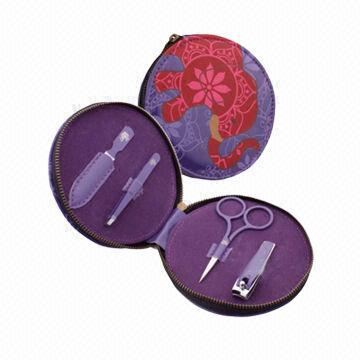 4-piece High Grade Manicure Set for Promotional Gift, Circular Zipper Case with Elephant Printing