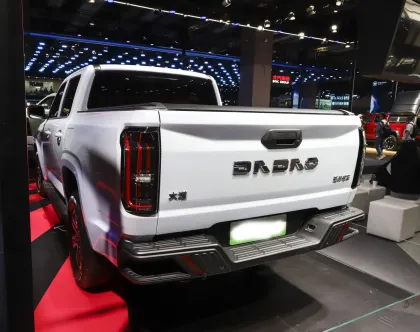 Jiangling Motor Avenue EV: Hot Sale Electric Pickup Truck in New Energy Vehicles