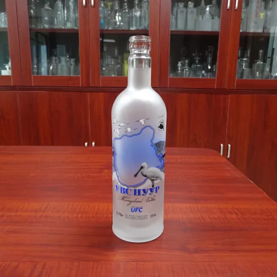 Custom label 75 cl white frosted glass bottle for liquor 750 ml