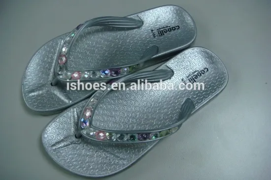 hot selling fancy rhinestone beach summer pvc slippers for girls