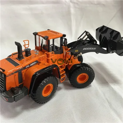 Excavator Parts and Construction Machinery: Doosan DL420A Loader Forklift Model (1/40 Size)