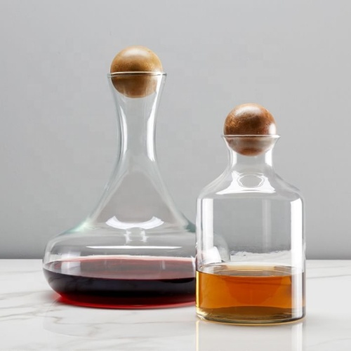 wholesale clear Glass whiskey Decanters with Wood Stoppers