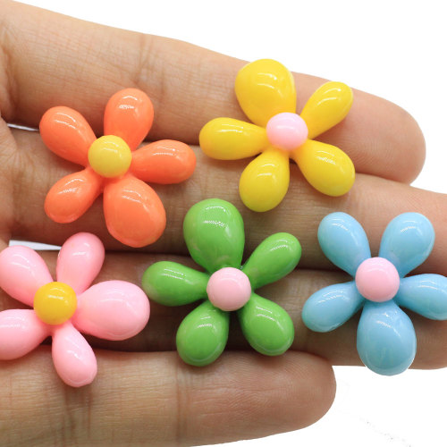 Fashion Creative Irregular Petal Flower Resin Charm Jewelry Making Handmade Mini Craft for Toy Ring Making Phone Shell Decoratio