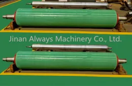 Roll for paper machine