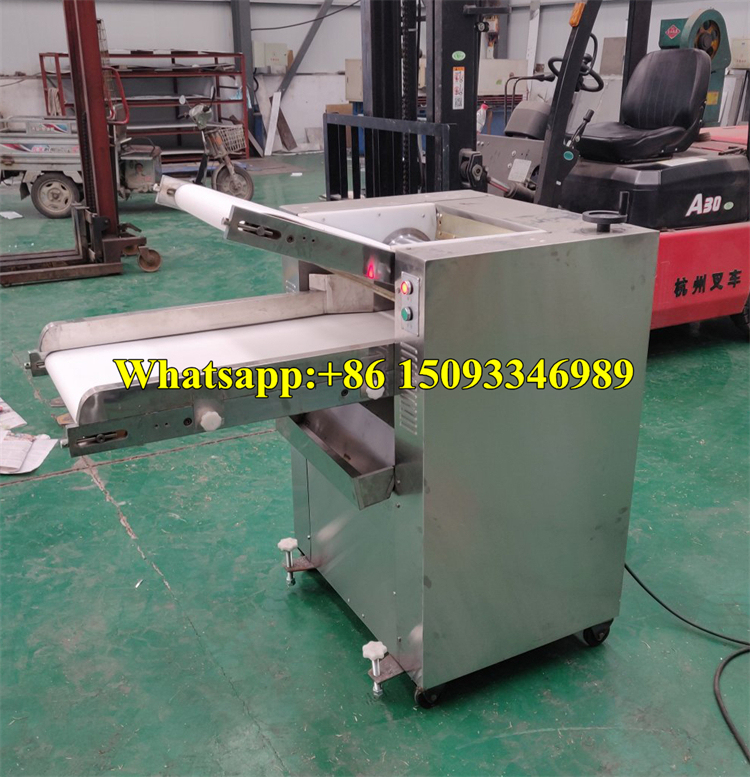 Automatic Dough Flattening Machine: Bun Momo Dough Sheeter for Easy Operation