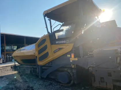 XCMG Concrete Paver RP2205HDIV Versatile Form Paver