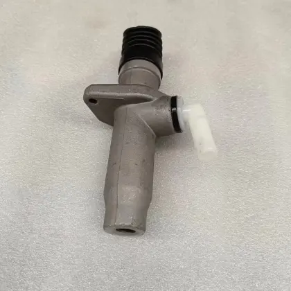 Hot Sale IVECO Daily Mini Bus Clutch Master Cylinder