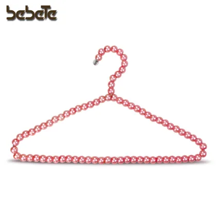Brand new Boutique Pearl Hanger with high quality