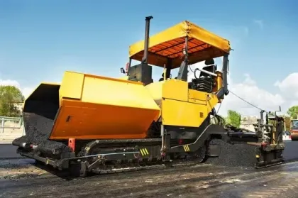 Asphalt Paver P6820DL ABG 700 T/h: Efficiency in Road Building