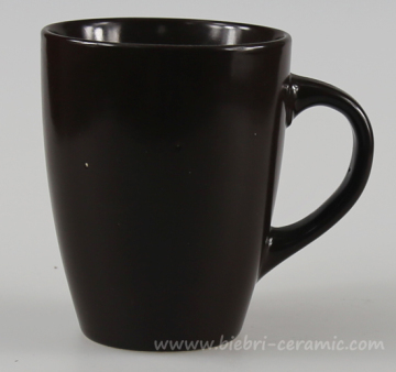 Tazza di ghianware color marrone da 11 once