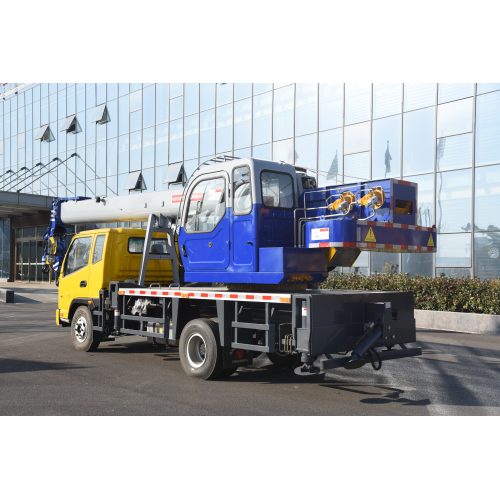 Camión grúa hidráulico eficiente de 8 toneladas