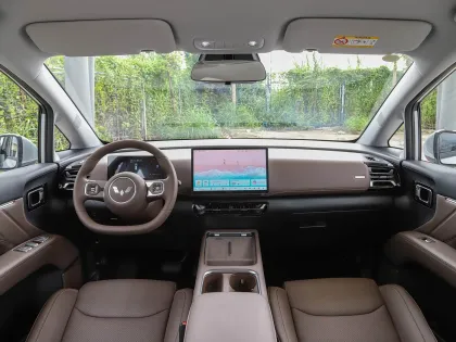 Wuling Starlight 730 2026 MY PHEV 125km Premium
