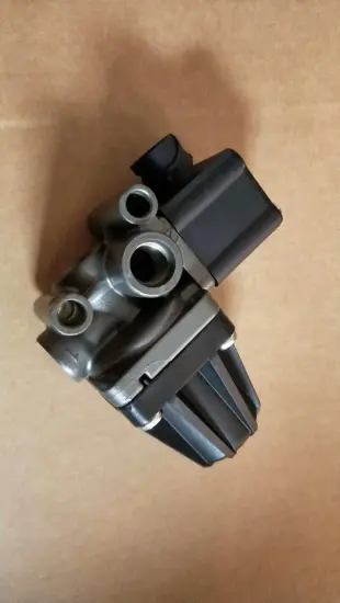 Mercedes benz solenoid valve A004 431 0306