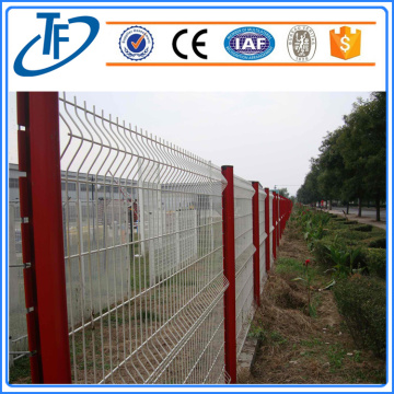 Pvc powder painted welded wire mesh fence panel