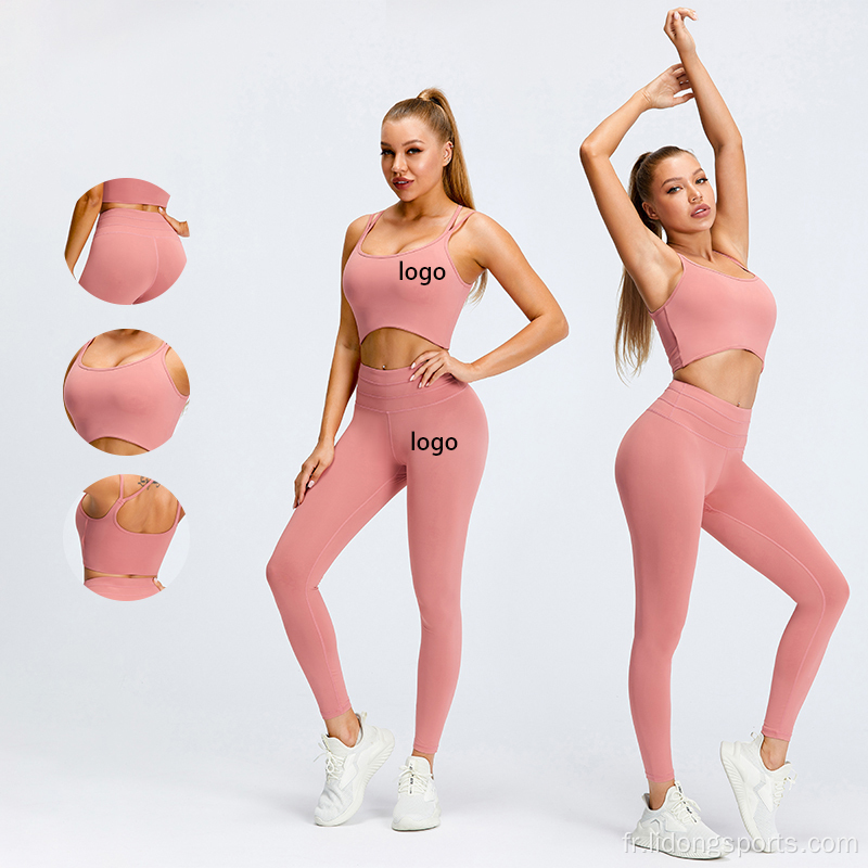 Vente chaude Yoga Suit Sport Wear Logo personnalisé Femmes Yoga Set Souffne