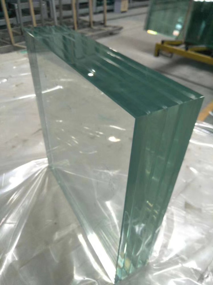 Clear PVB laminated glass