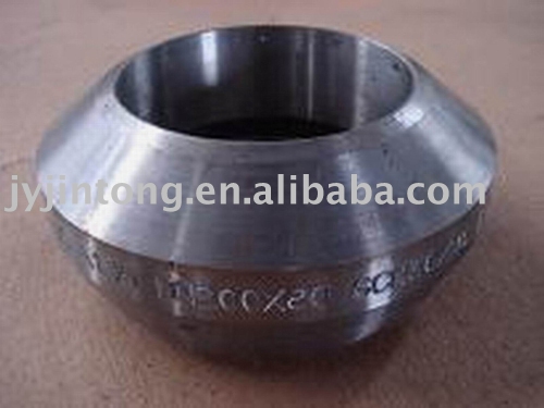 Welded pipe fittings