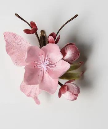 Original design non-legacy velvet Hua Hudie brooch