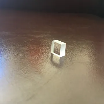 plano-convex cylindrical lens