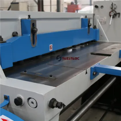 Cizalla de Corte de Chapa Q11 3x1300 Electric Metal Shear