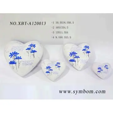 Ceramic heart shape pot