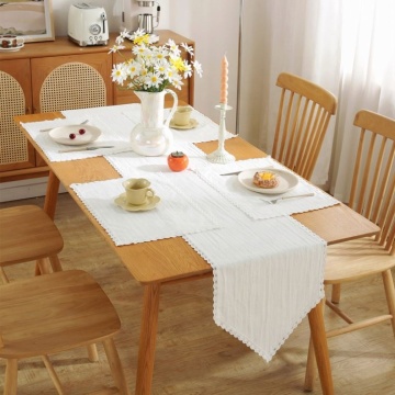 High-Quality Wedding Lace and Hessian Table Runners: Enhancing Your Event Décor