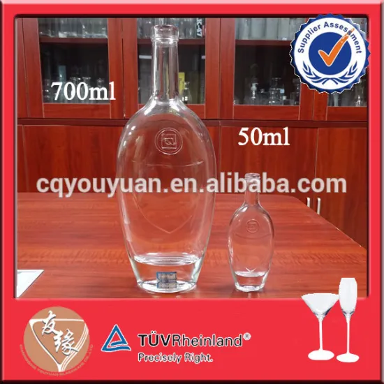 Flat shape high end 700ml clear glass liquor bottle