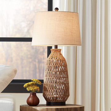 Woven Rattan Table Lamp for Rustic Living Room and Bedroom Decoration