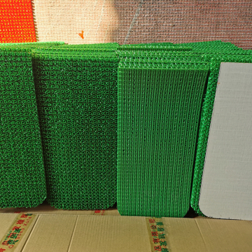 Strong and Easy Washing Grass Mat for Poultry Nesting Pad with Hollow Backing