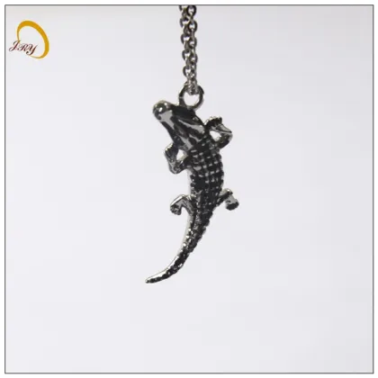 High Quality Unique Gecko Design Crystal Stainless Steel Gecko Pendant