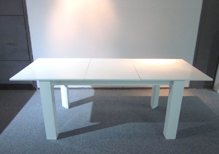 Conjunto de mesa de jantar de madeira contemporânea extensível