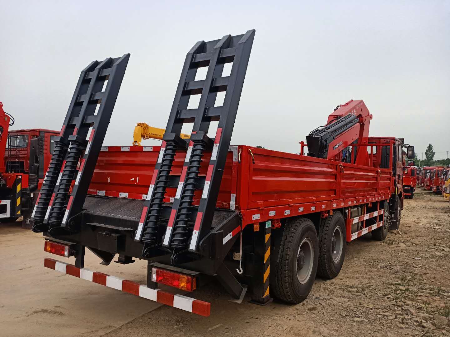 Mining Truck Crane