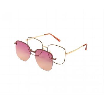 Brille mit magnetischem Clip auf Sonnenbrillen