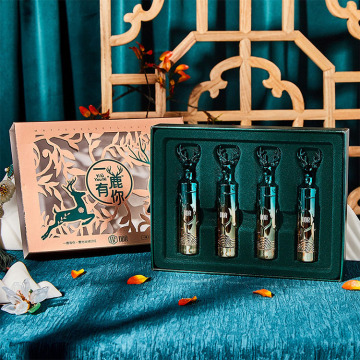 Waterproof and Moisturizing Christmas Gift Box with Carved Designs Lipstick Set