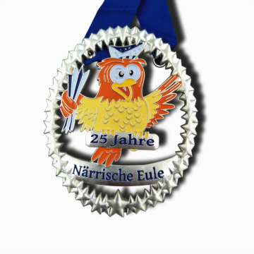 Benutzerdefinierte Emaille süße Tiereulenmedaille