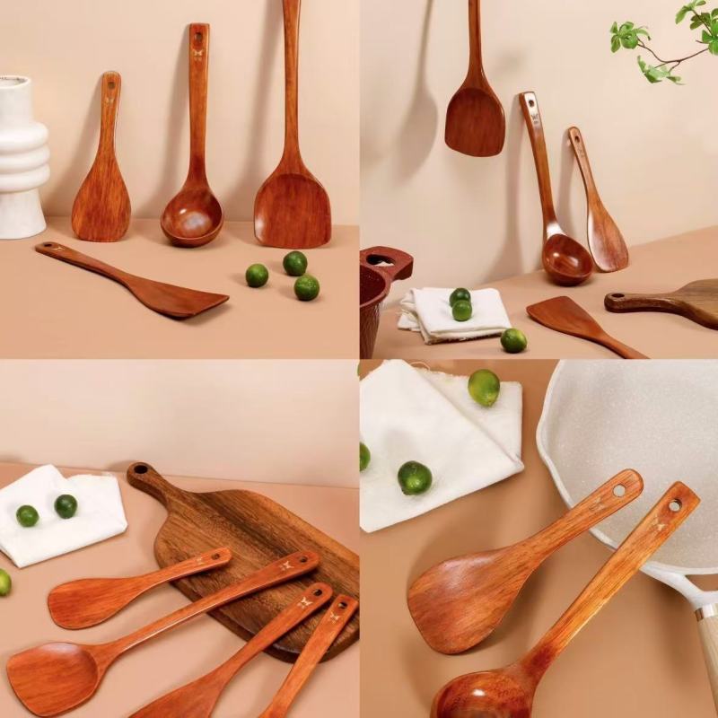 Warm Brown Wooden Spoon Set with Distinctive Grain Patterns