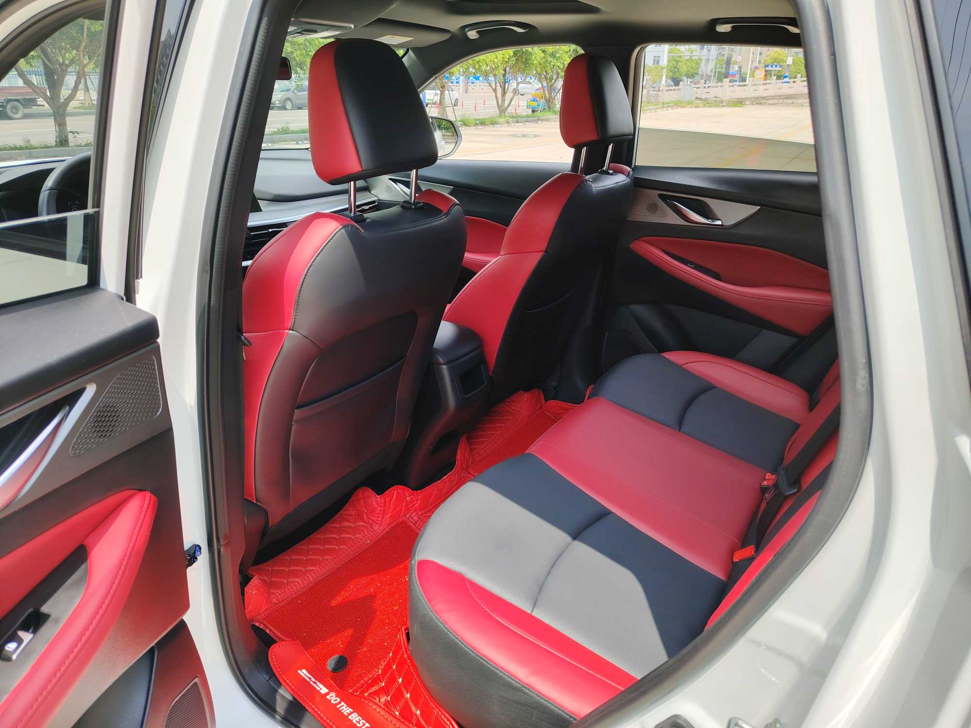 Changan CS35 PLUS 2022 White Blue Whale NE 1.4T DCT Luxury Edition 21,000 km ¥59,800