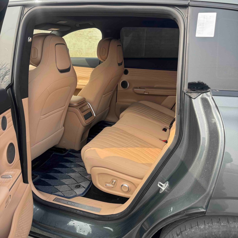 ET Extended Range 4WD Executive Edition