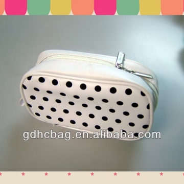 Modern style Acttrative lady travel cosmetic bag all years