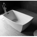 Bañeras de acrílico profundas independientes para interiores de diseño simple