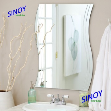 Qingdao factory sinoy wavy shaped clear float silver mirror glass with wholesales price