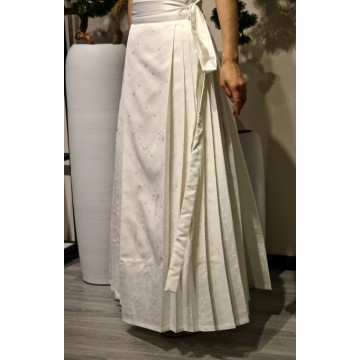 falda maxi plisada blanca