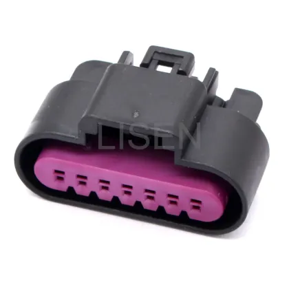 7 Pin Automotive Electronic PBT Female Sealed Delphi GT150 Cable Wire Connector
