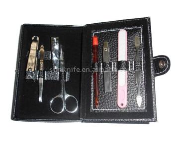 8pc Manicure Set with Hard Case