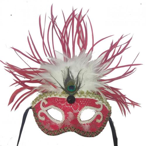 Preciosa máscara de pluma roja para la fiesta