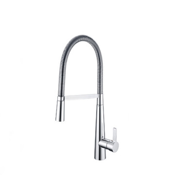 Durable Brass Modern Design Single Hole Kitchen Sink Mixer Faucet Untuk Apartemen
