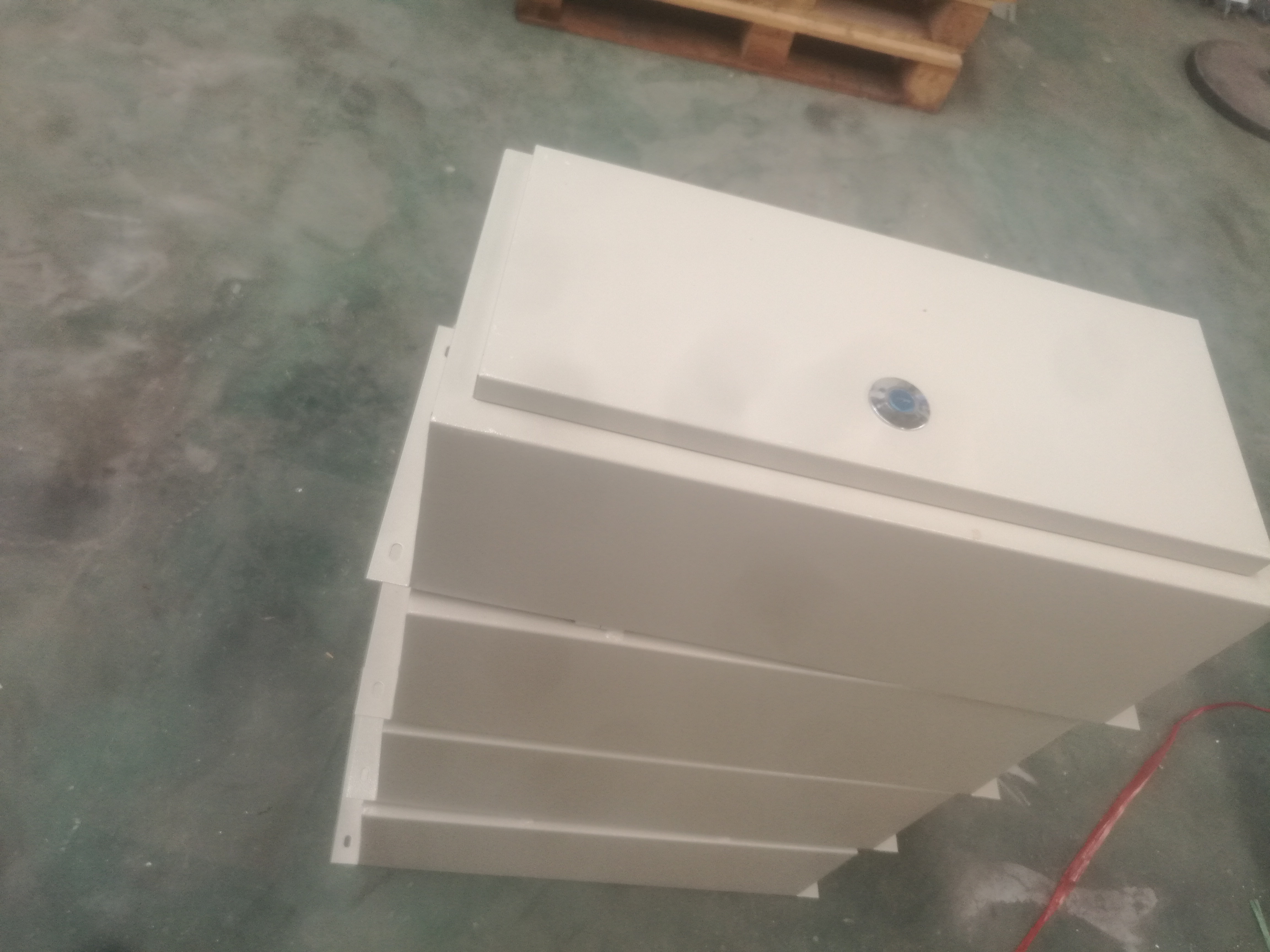 Busway electrical plug in Box