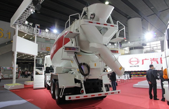 Japan Concrete Mixer Truck