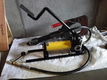 hydraulic wire rope cutters